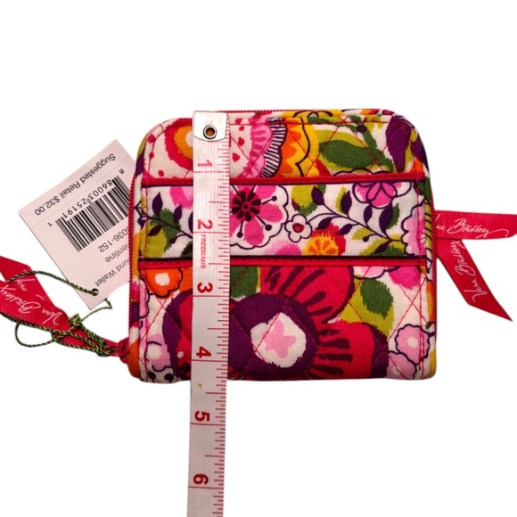 NEW Vera Bradley Clementine Compact Zip Around Wallet Retired Pink Floral Gift - Picture 8 of 8